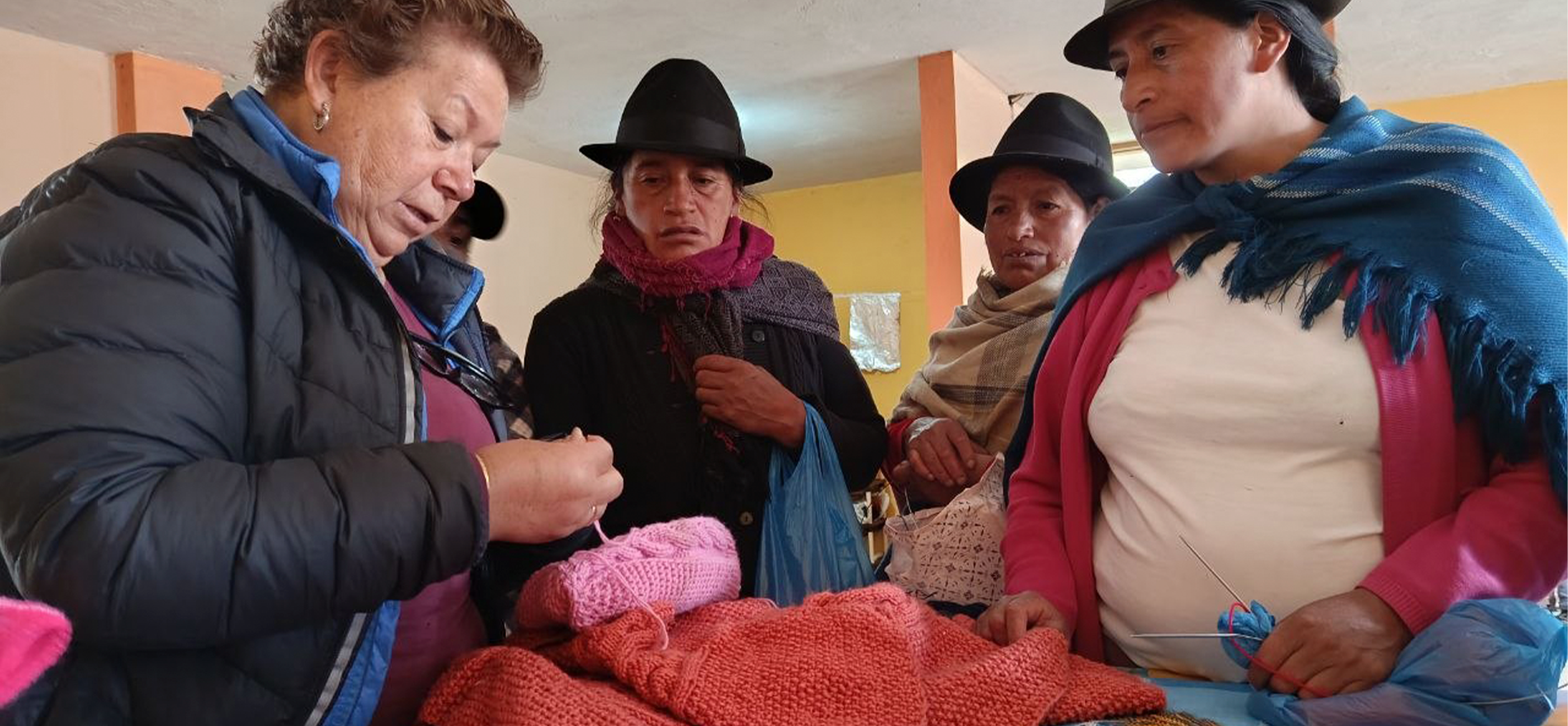 gestión_capacitación tejidos en lana_mujeres aso. zoila martinez